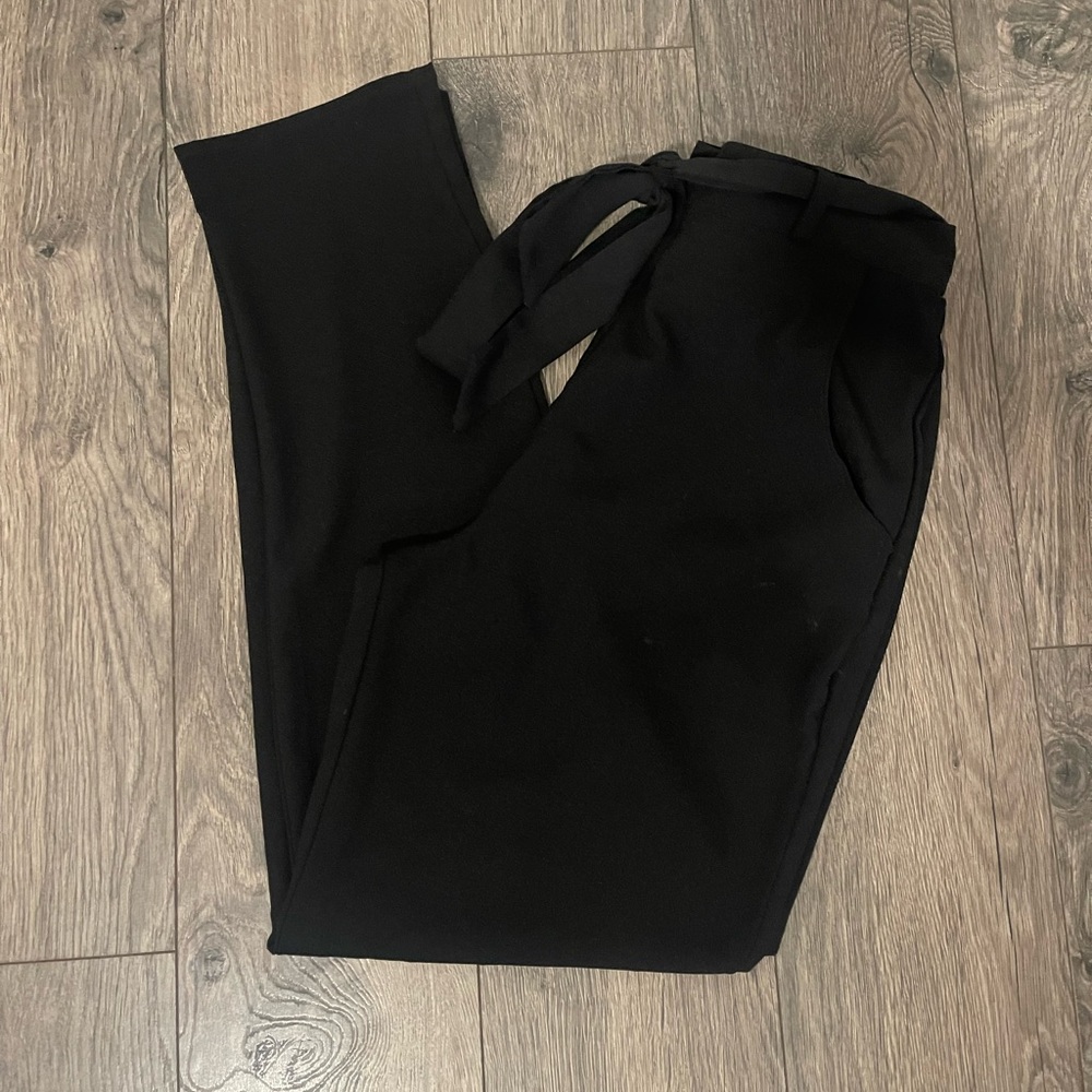 Black Tie-Waist Women’s Pants!